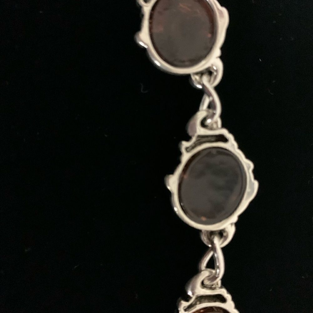 Bracelets - Picture 12 of 14